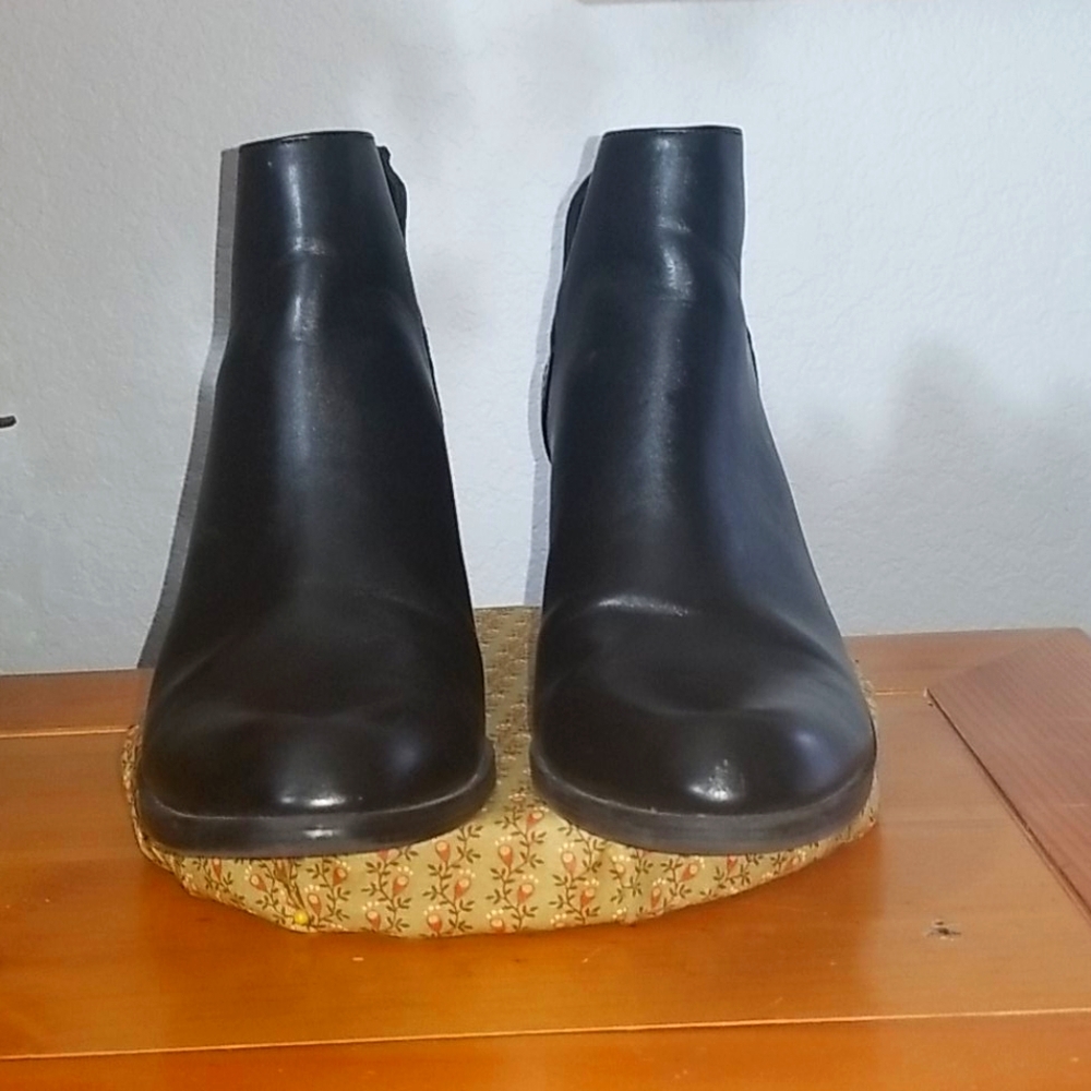 Ankle boots